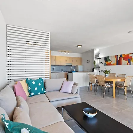Beachfront Bliss Seaside Retreat Apartment *